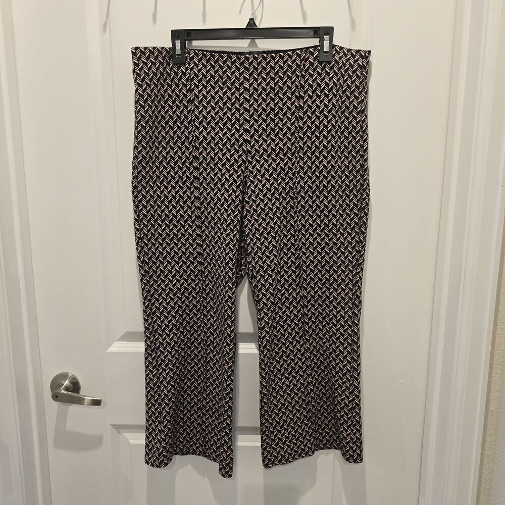 Maeve Black & Pink Geometric Cropped Pants